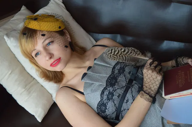 poetess, the poet, thought, dreams, notebook, dreaming, brooding, resting, expectation, room, sofa, window, lies, writes, feather, retro, vintage, pillows, dress, gloves, writer, c. Personal essay problems: manufactured epiphany, thin reflection and exposure