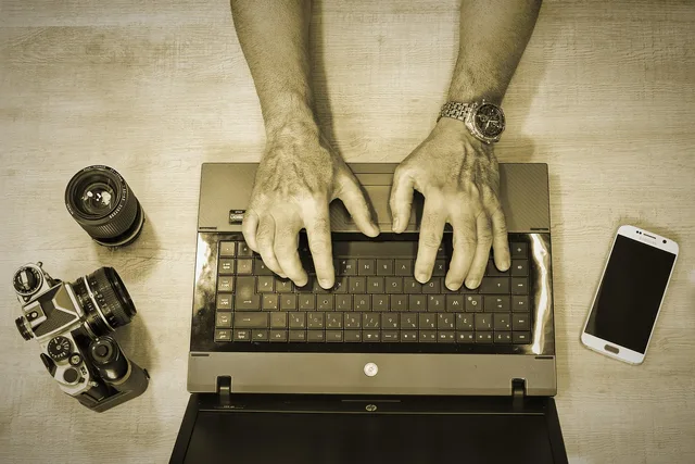 reporter, type, laptop, technology, online, connection, reportage, journalist, write, author, typewriter, office, team, hands, work, job, interview, communication, reportage, journalist, journalist, journalist, journalist, journalist, interview, interview, interview. Profile essay guide: access, observation, interviews, and structure