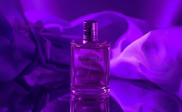 Alienella Perfume